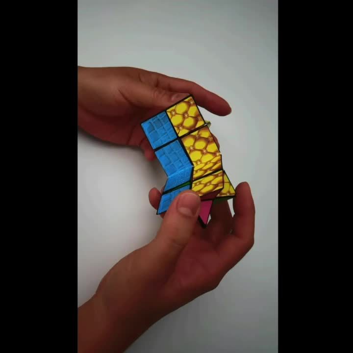 Infinity Magic Cube | Hexagon Flip Fidget (Mixed Colors, ABS)